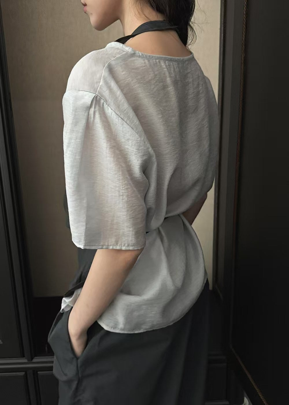 掛脖造型薄款短袖真兩件套裝(背心)