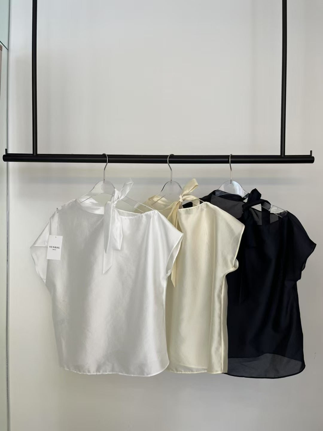 高級的性感露肩綁帶上衣