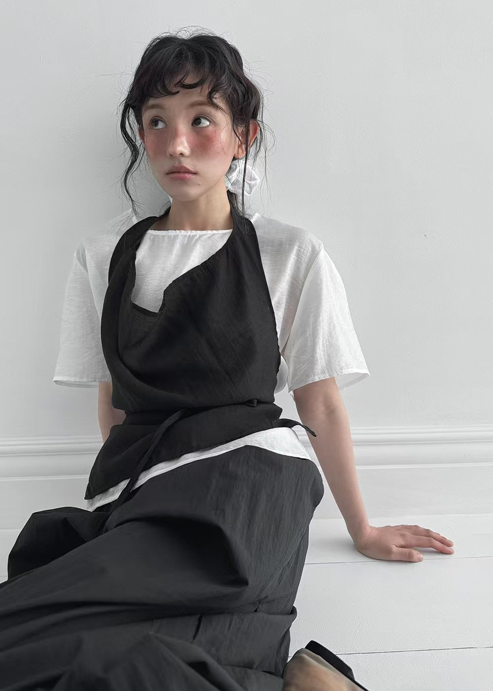 掛脖造型薄款短袖真兩件套裝(背心)