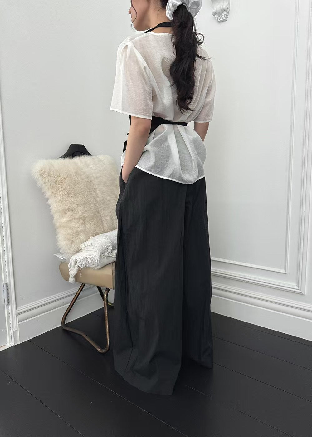 掛脖造型薄款短袖真兩件套裝(上衣)