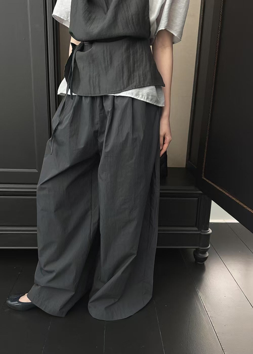 掛脖造型薄款短袖真兩件套裝(上衣)