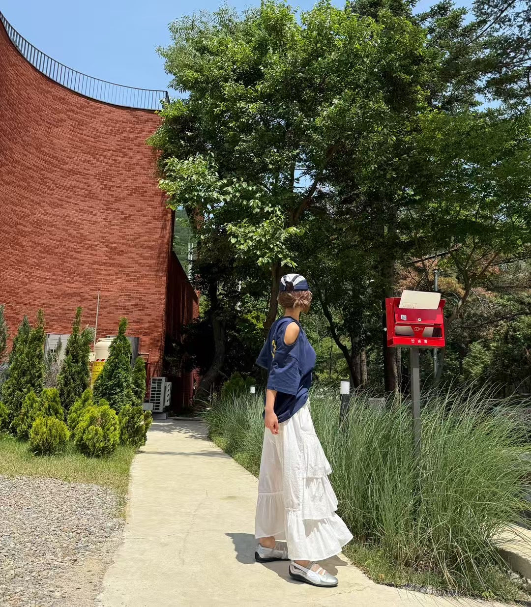 必收SUMMER露肩寬鬆造型T