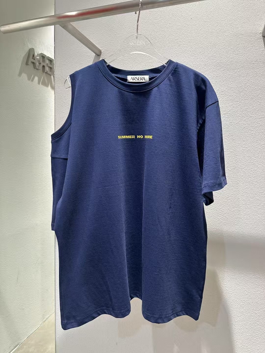 必收SUMMER露肩寬鬆造型T