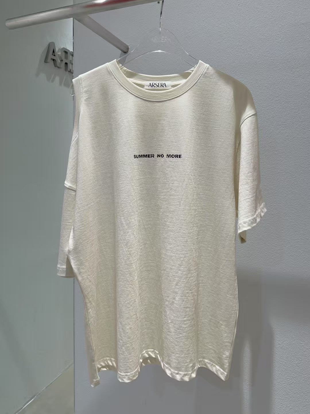 必收SUMMER露肩寬鬆造型T